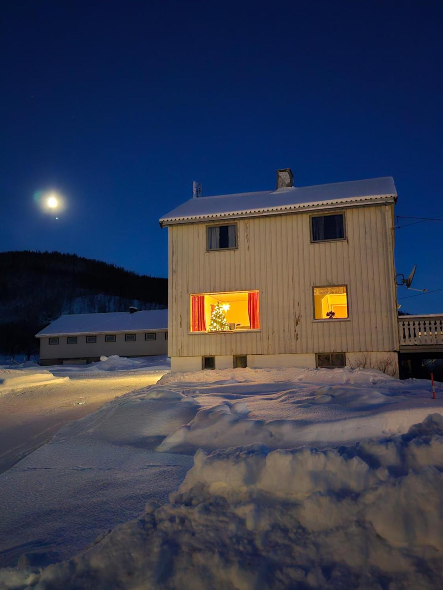 Villa Tonsvik Enebolig Tromsø Exterior foto